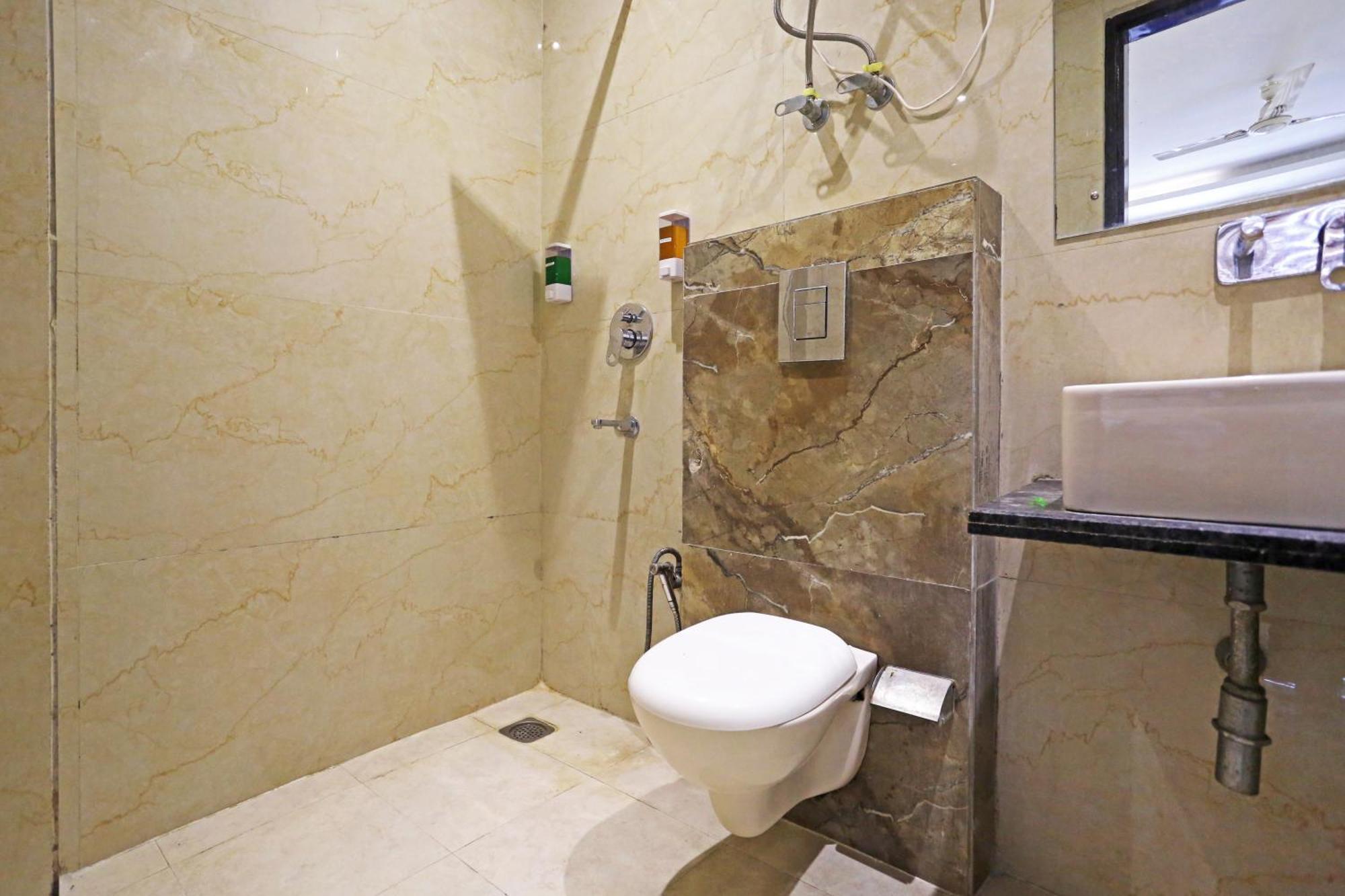 Hotel Delhi Aerocity Inn ニューデリー エクステリア 写真